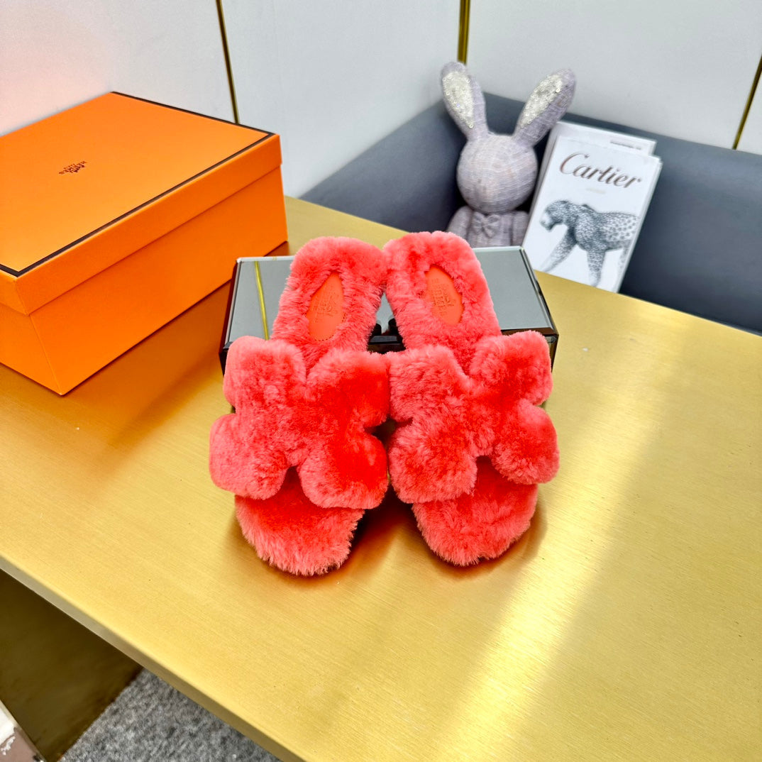 0RAN SHEARLING SANDALS RED PINK