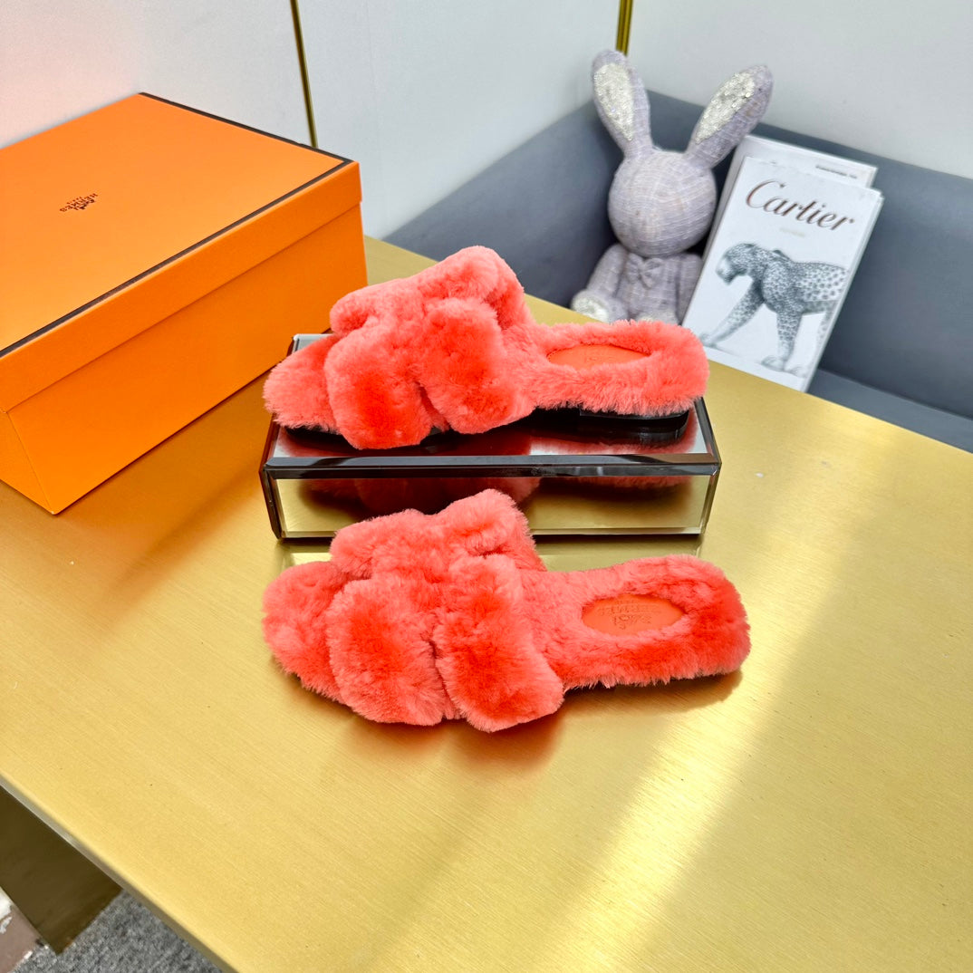 0RAN SHEARLING SANDALS RED PINK