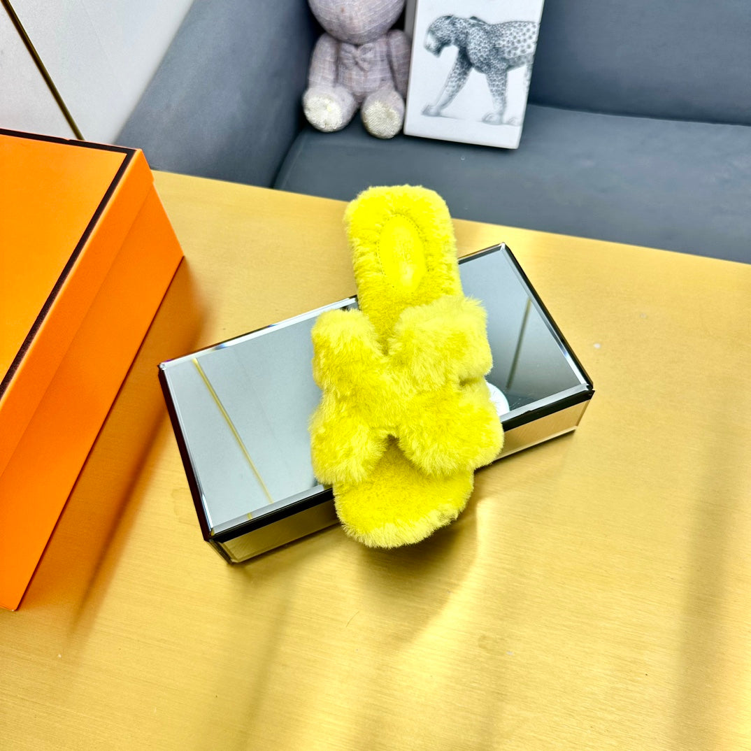 0RAN SHEARLING SANDALS SUNSHINE YELLOW