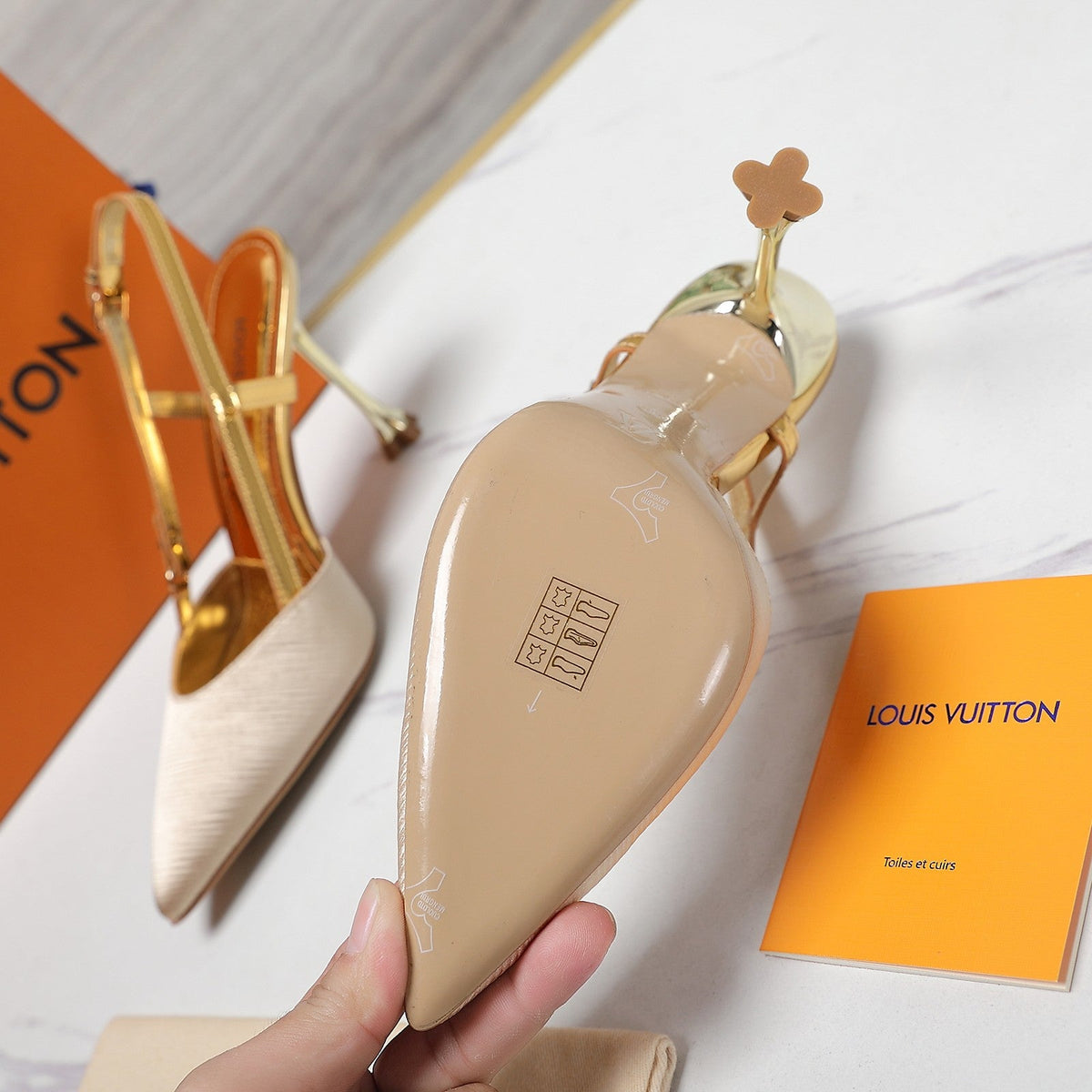 LV WOMEN BLOSSOM SLINGBACK PUMP IN GOLDEN EMBROIDERED FABRIC