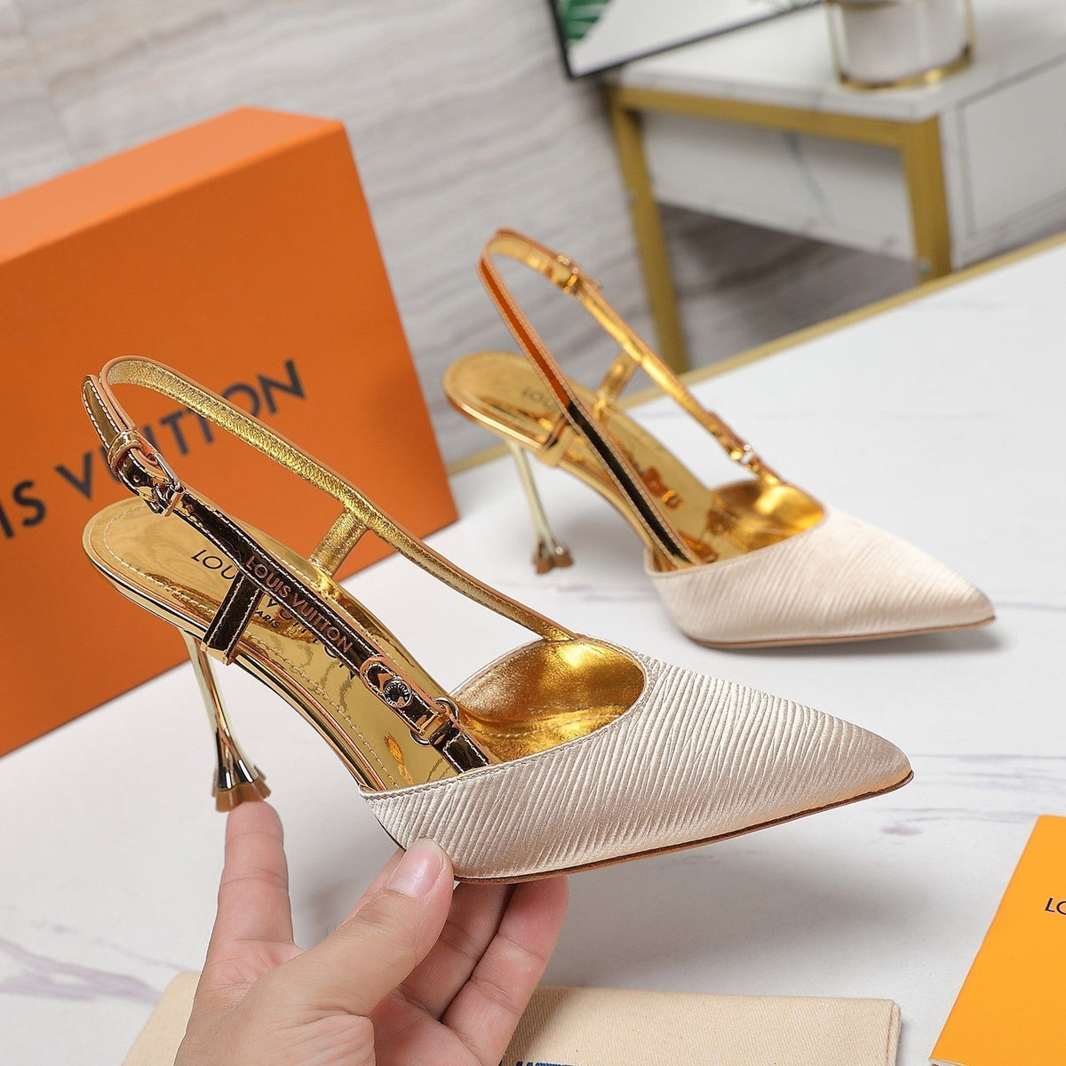 LV WOMEN BLOSSOM SLINGBACK PUMP IN GOLDEN EMBROIDERED FABRIC