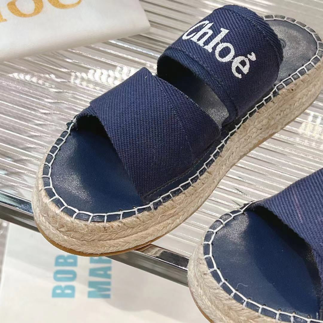 MILA PLATFORM 5 CM IN NAVY BLUE FABRIC AND BEIGE RAFFIA