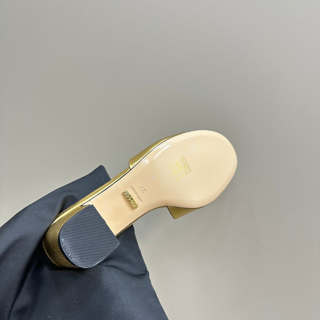 MID-HEEL 5 CM MULE IN GOLDEN CALFSKIN