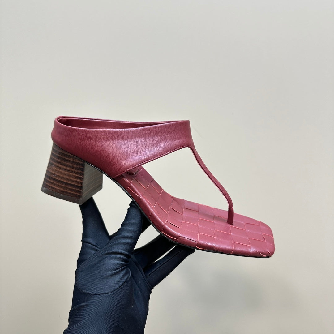 MARELLA THONG IN CURRANT RED LEATHER WITH SIGNATURE INTRECCIATO INSOLE 55 MM