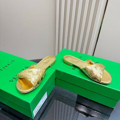 BLINK FLAT MULE IN GOLD INTRECCIATO LEATHER