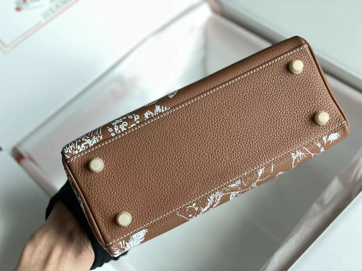 BIRKIN 25 BAG IN CHOCOLATE BROWN CALFSKIN WITH WHITE STICKER