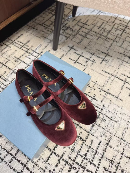 MARY JANE FLAT WITH TRIANGLE LOGO IN SANGRIA RED VELVET