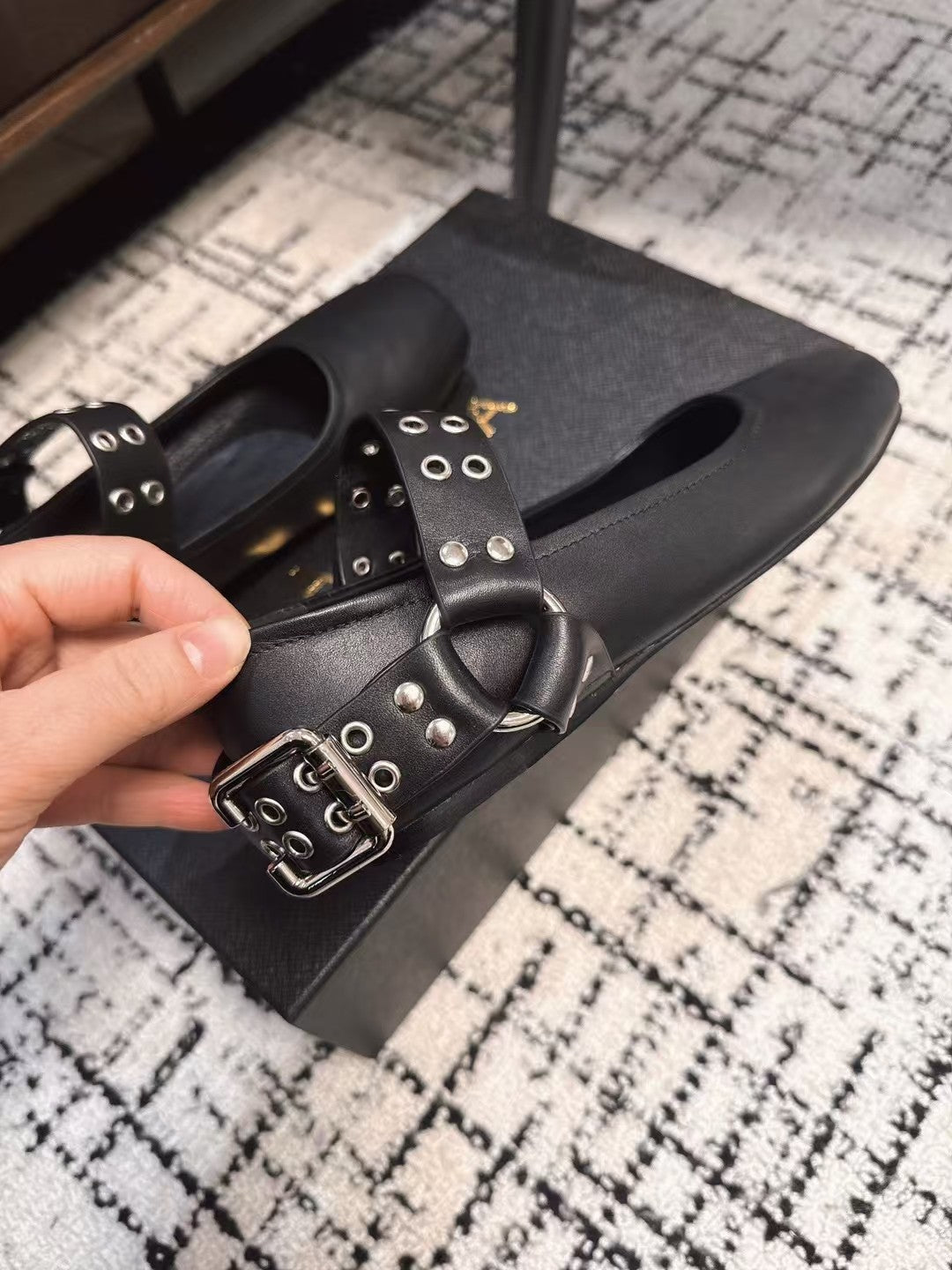 BIKER BALLET FLATS IN BLACK CALFSKIN