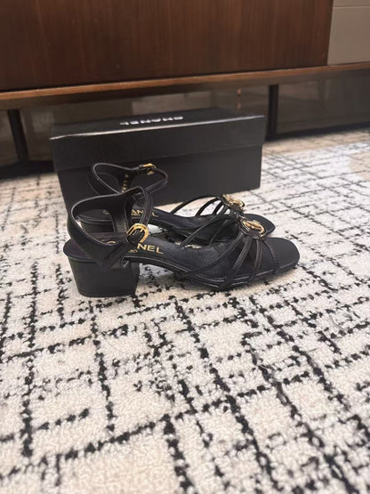 MID HEEL SANDALS IN BLACK LAMBSKIN