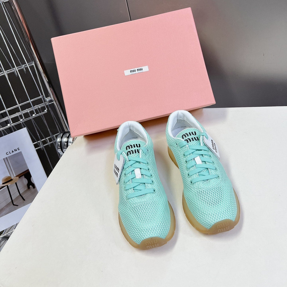 BASIC SNEAKERS IN TURQUOISE MESH
