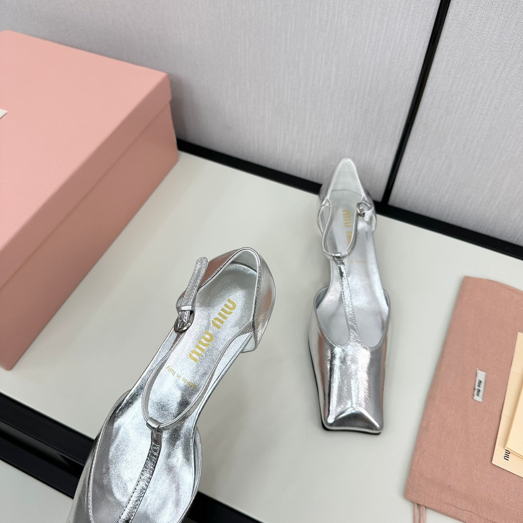 BALLET SANDAL SILVER LAMBSKIN WITH T-STRAP