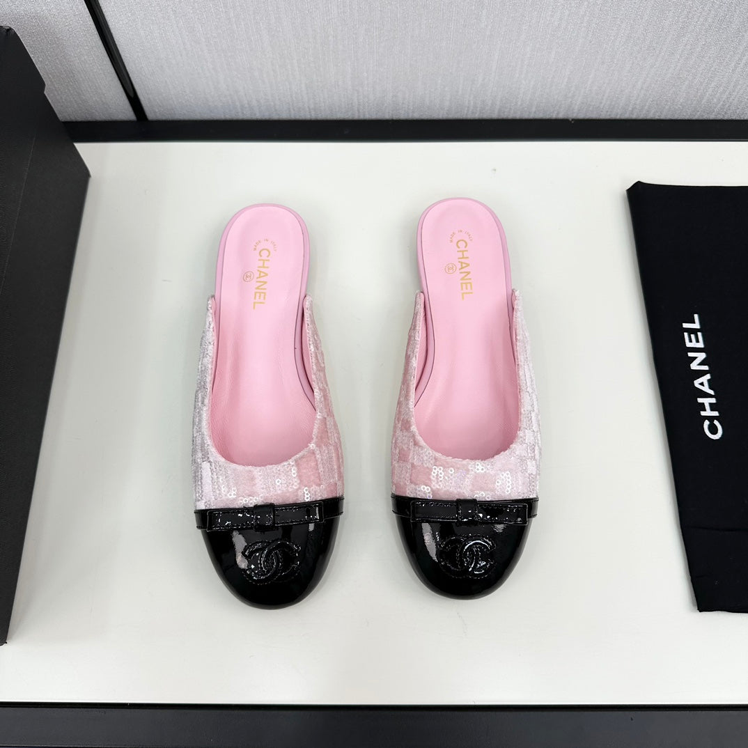 BOW MULE IN LIGHT PINK FABRIC AND BLACK CALFSKIN