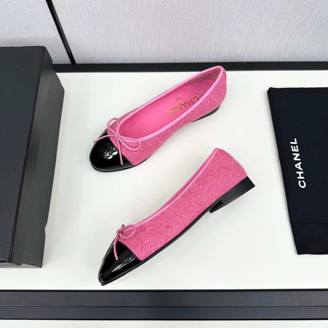 BALLET FLATS IN BRIGHT PINK TWEED AND BLACK CALFSKIN