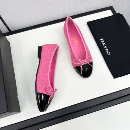 BALLET FLATS IN BRIGHT PINK TWEED AND BLACK CALFSKIN