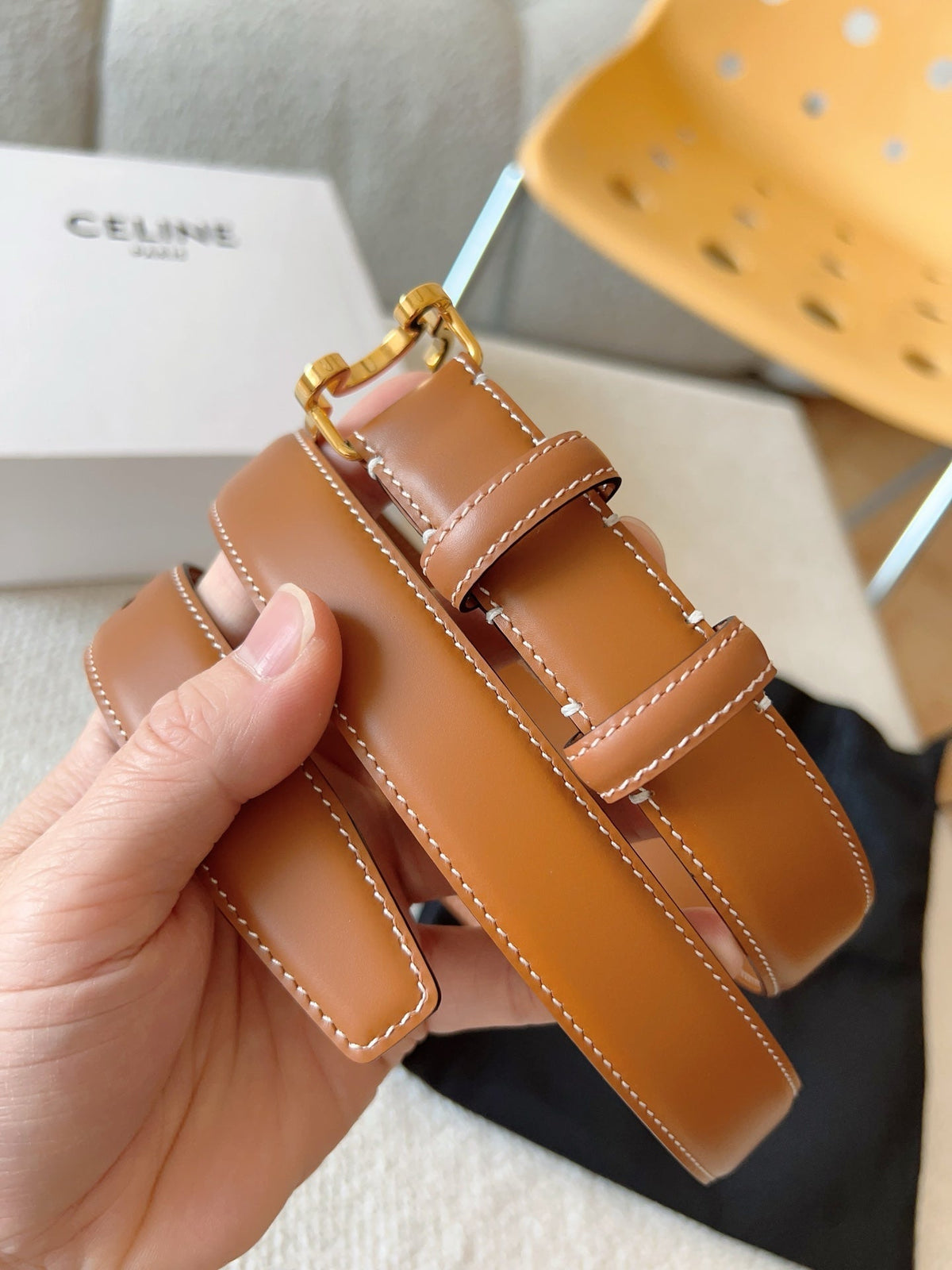 BELT 25MM TRIOMPHE LOGO CUT-OUT IN BROWN SMOOTH CALFSKIN WITH GOLD BUCKLE