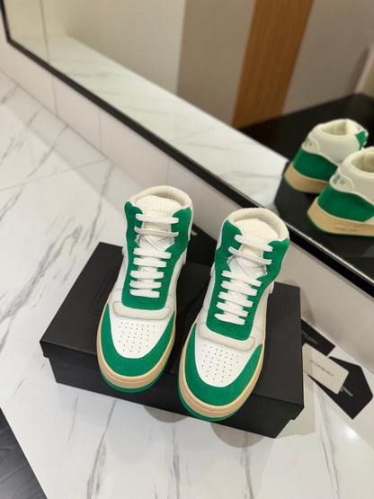 MID-TOP SNEAKERS IN WHITE PERFORATED LAMBSKIN AND GREEN SUEDE