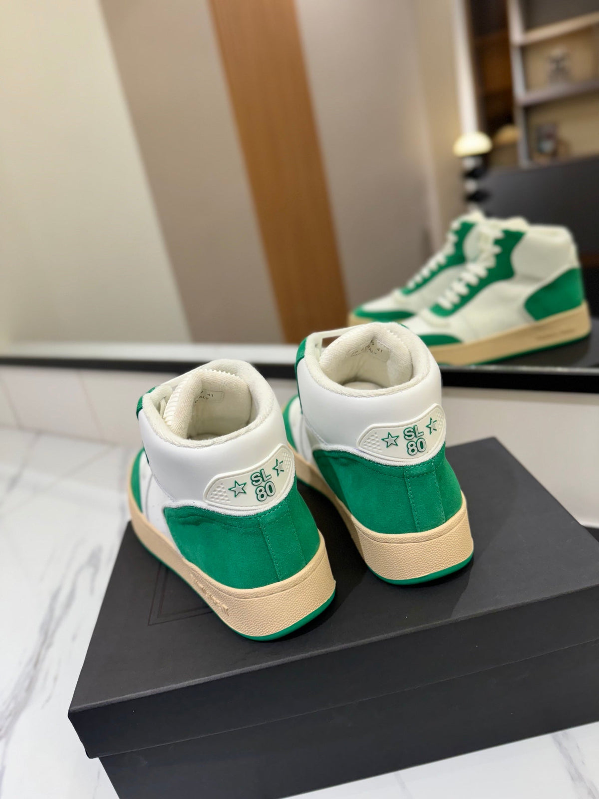 MID-TOP SNEAKERS IN WHITE PERFORATED LAMBSKIN AND GREEN SUEDE