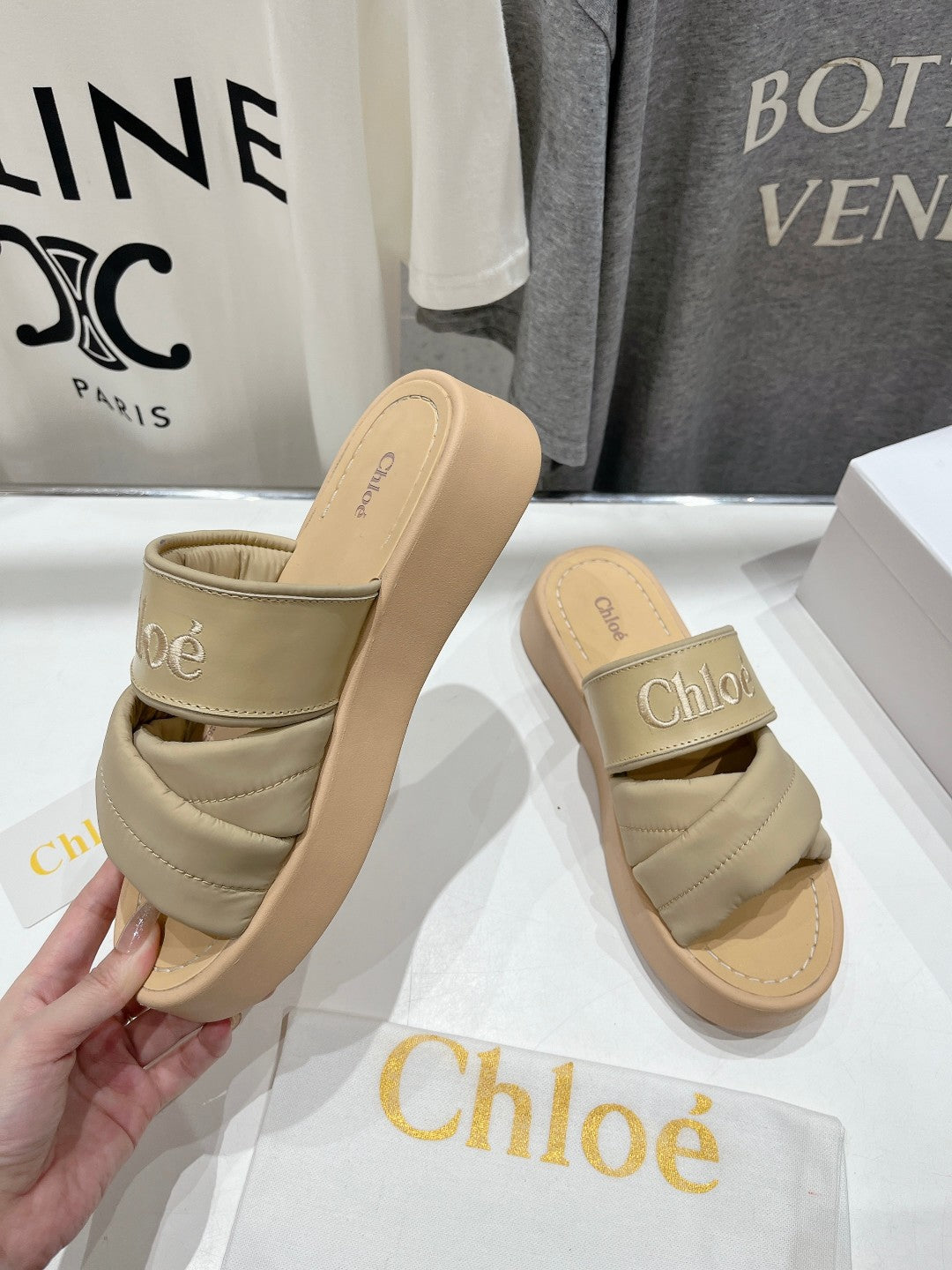 MILA PLATFORM 5 CM IN OYSTER GREY NYLON WITH EMBROIDERED LOGO