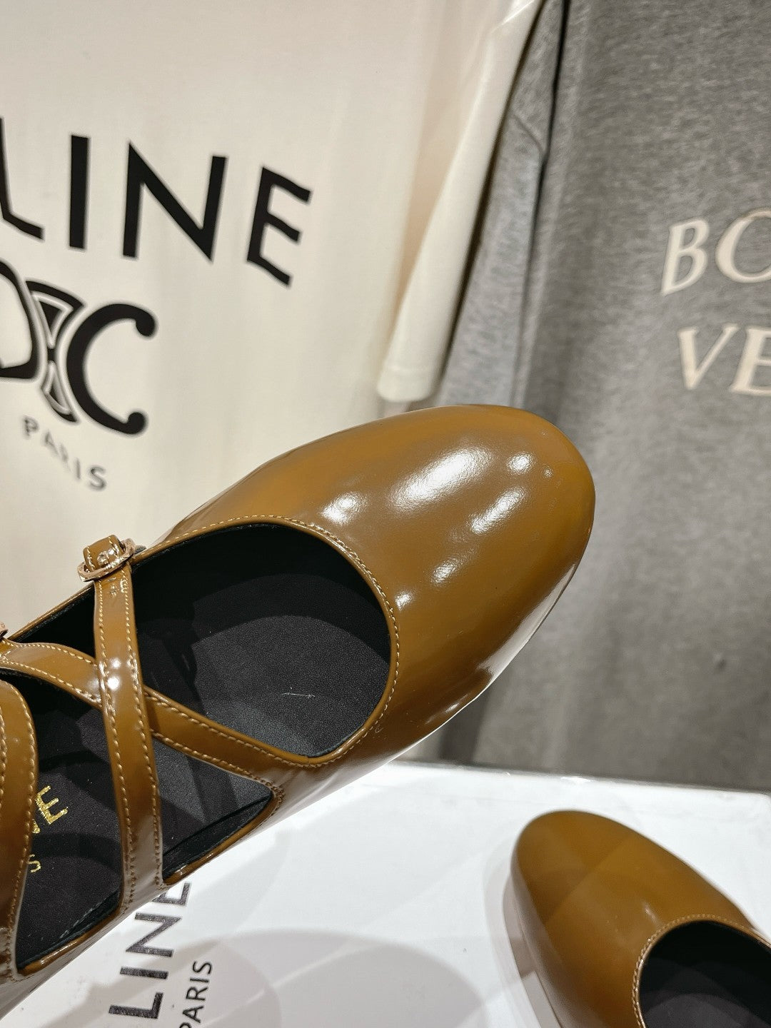 BALLET FLAT WITH CROSSOVER STRAP IN SEPIA BROWN LAMBSKIN