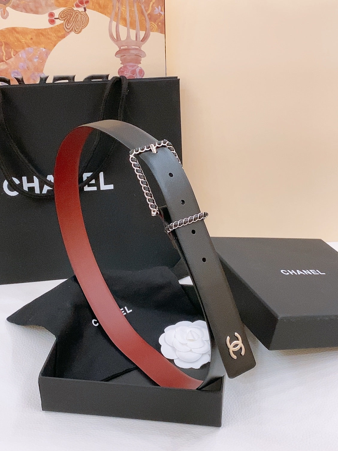BELT 30MM IN BLACK AND RED CALFSKIN WITH INTERWOVEN SILVER CHAIN BUCKLE