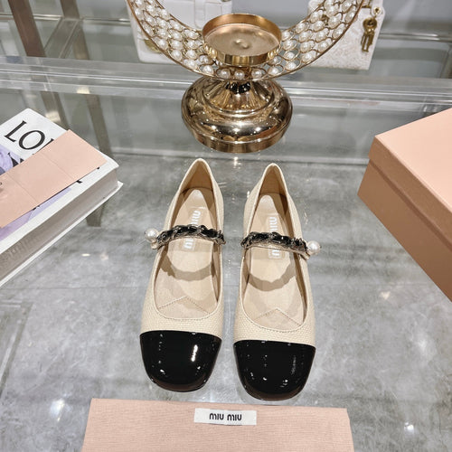 MARY JANE SANDAL CAP TOE BRIGHT CREAM SHEEPSKIN