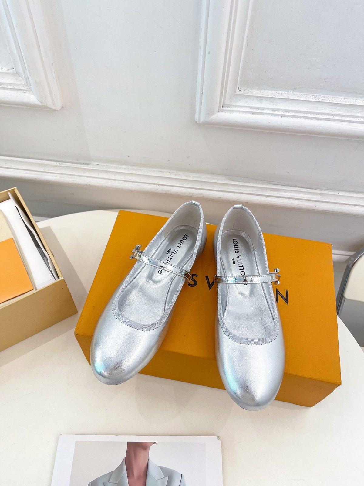 LV WOMEN ROMY FLAT BALLERINA IN SILVER METALLIC LAMBSKIN