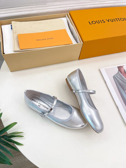 LV WOMEN ROMY FLAT BALLERINA IN SILVER METALLIC LAMBSKIN
