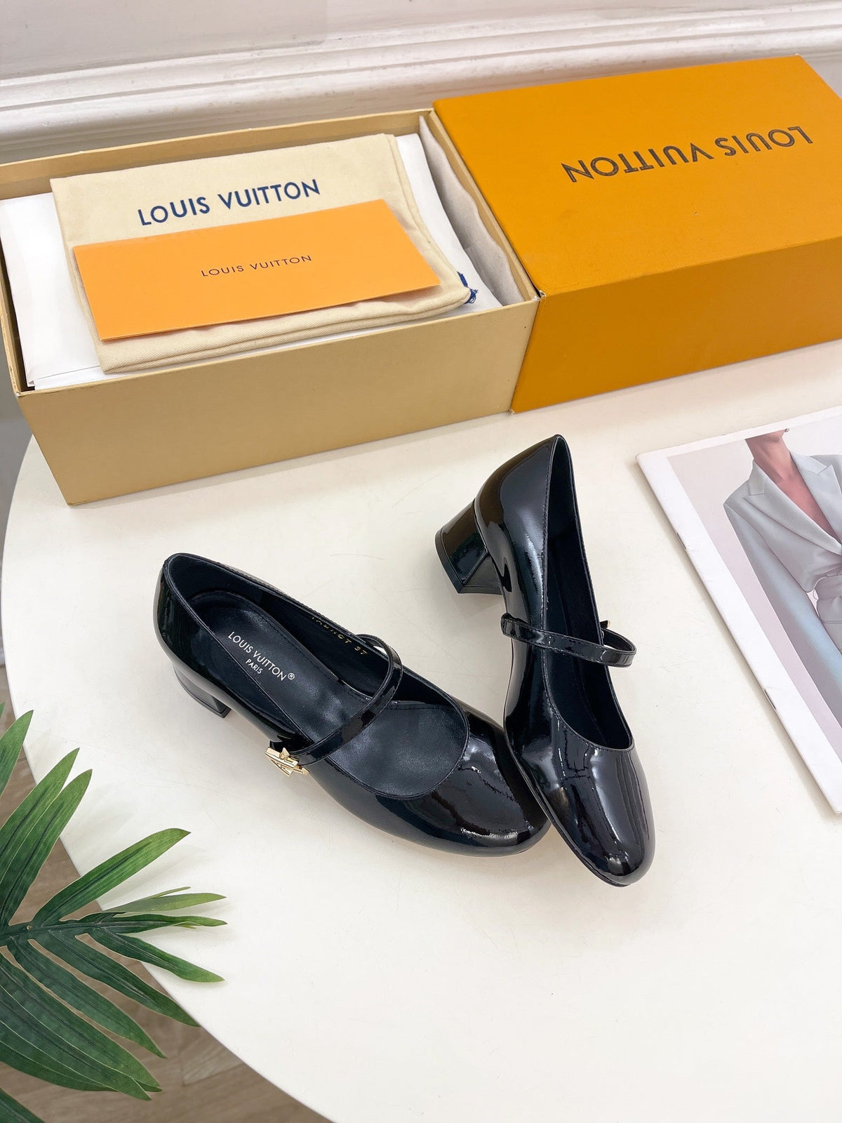 LV WOMEN ROMY HIGH BALLERINA IN GLOSSY BLACK LAMBSKIN