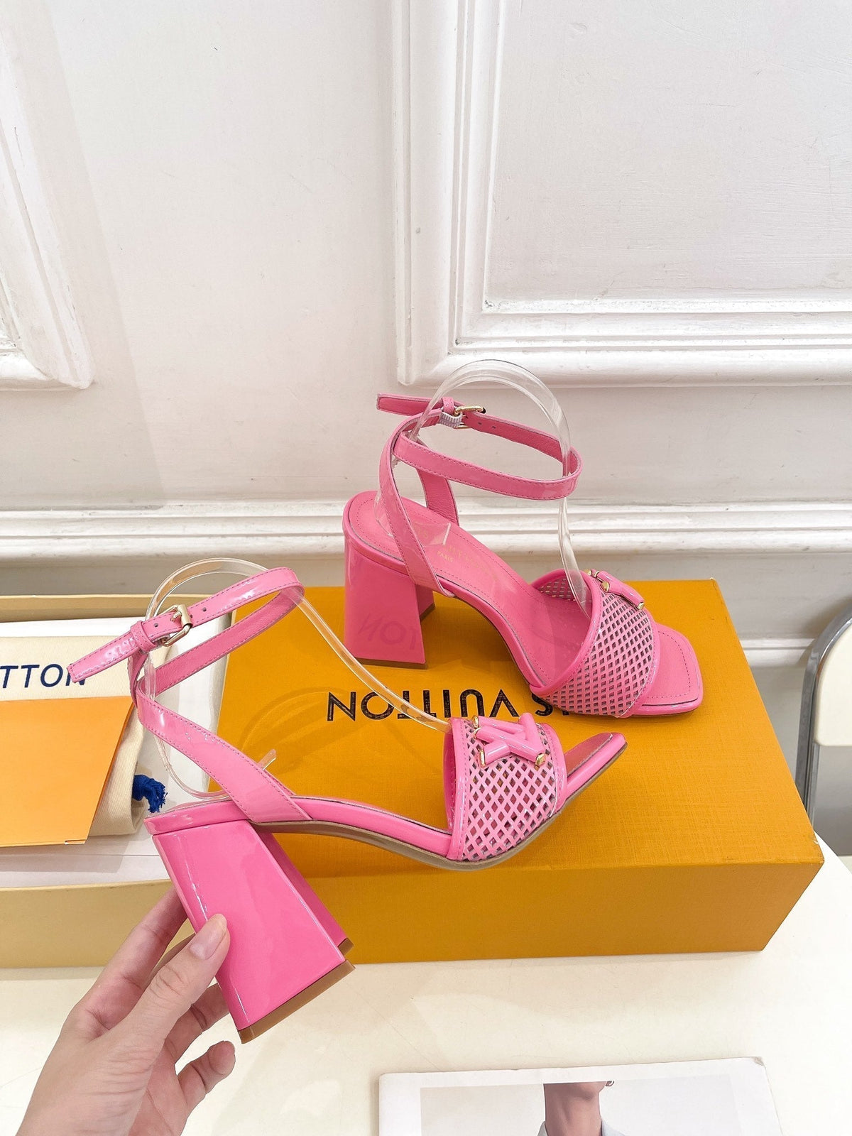 LV WOMEN HIGH SANDAL IN BRIGHT PINK CALFSKIN