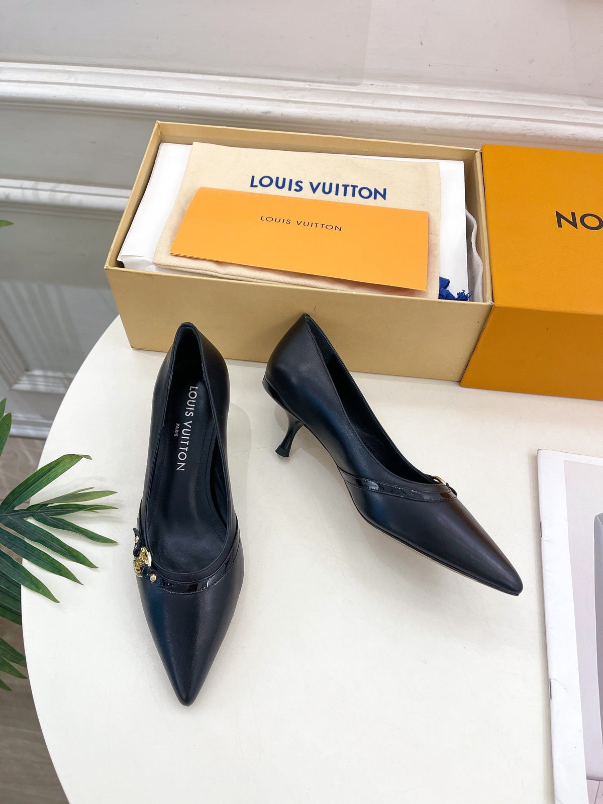 6AM HIGH PUMP 5 CM IN BLACK CALFSKIN