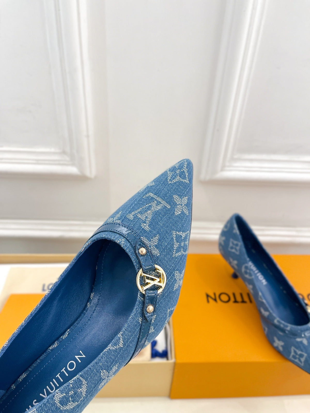 6AM HIGH PUMP 5 CM IN CLASSIC BLUE MONOGRAM DENIM