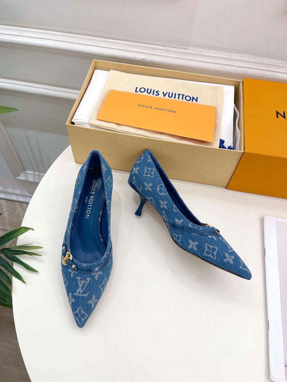 6AM HIGH PUMP 5 CM IN CLASSIC BLUE MONOGRAM DENIM