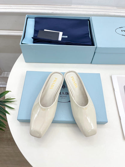 MULES SQUARE TOE IN WHITE SHINY CALFSKIN