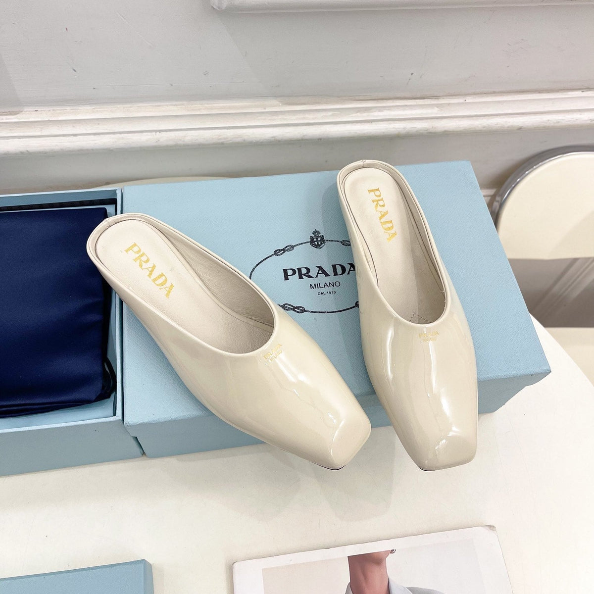 MULES SQUARE TOE IN WHITE SHINY CALFSKIN