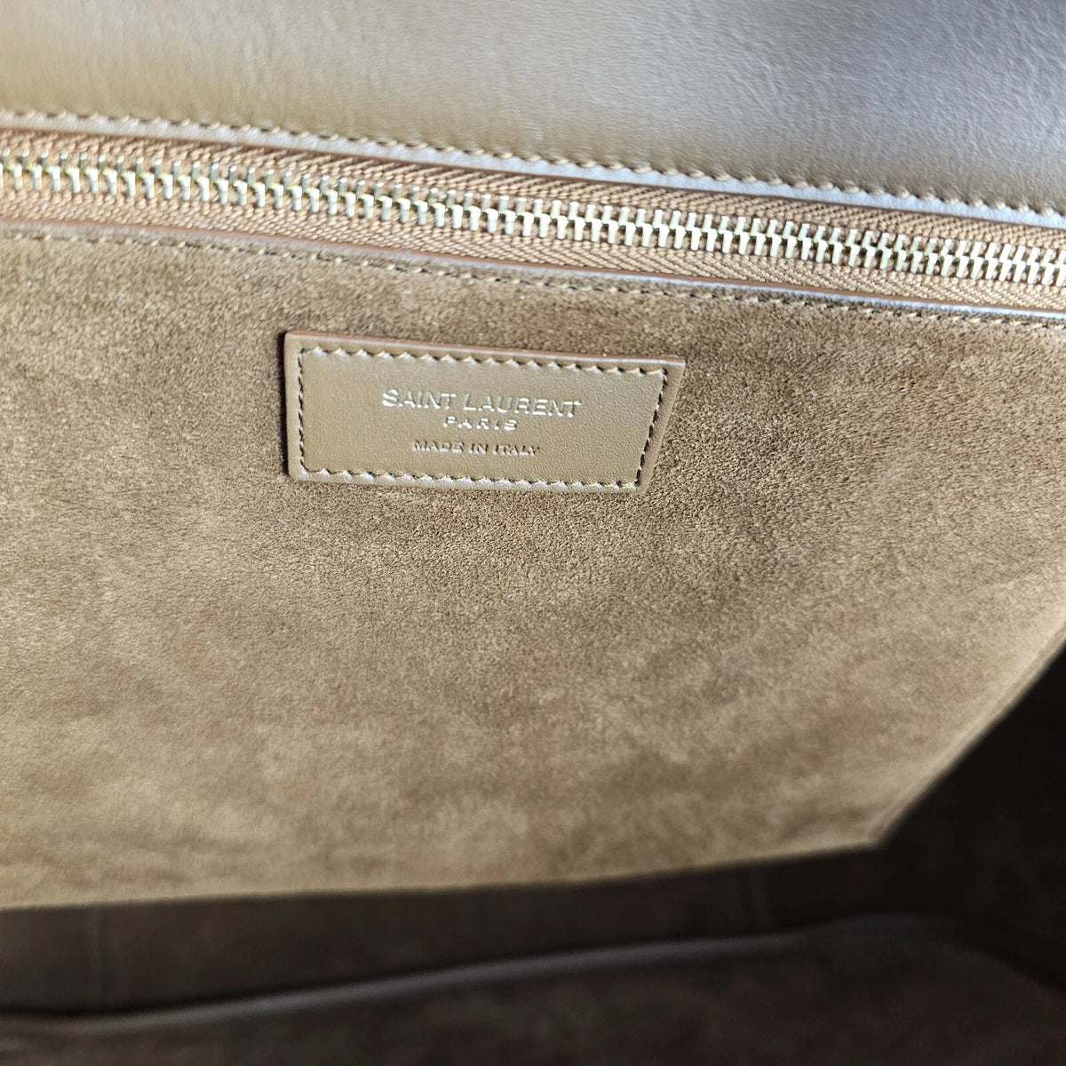 SAINT LAURENT Le 5 A 7