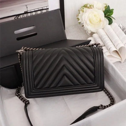 Chanel Le Boy Handbag – Chain Bag Black
