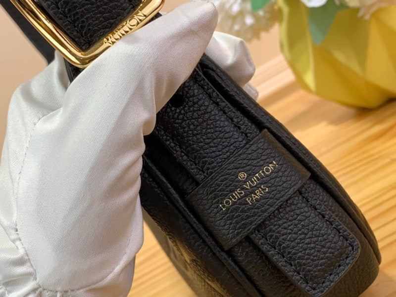 Louis Vuitton LV Moon Mini Bag Black Replica Hanbags 20.5x11x5cm
